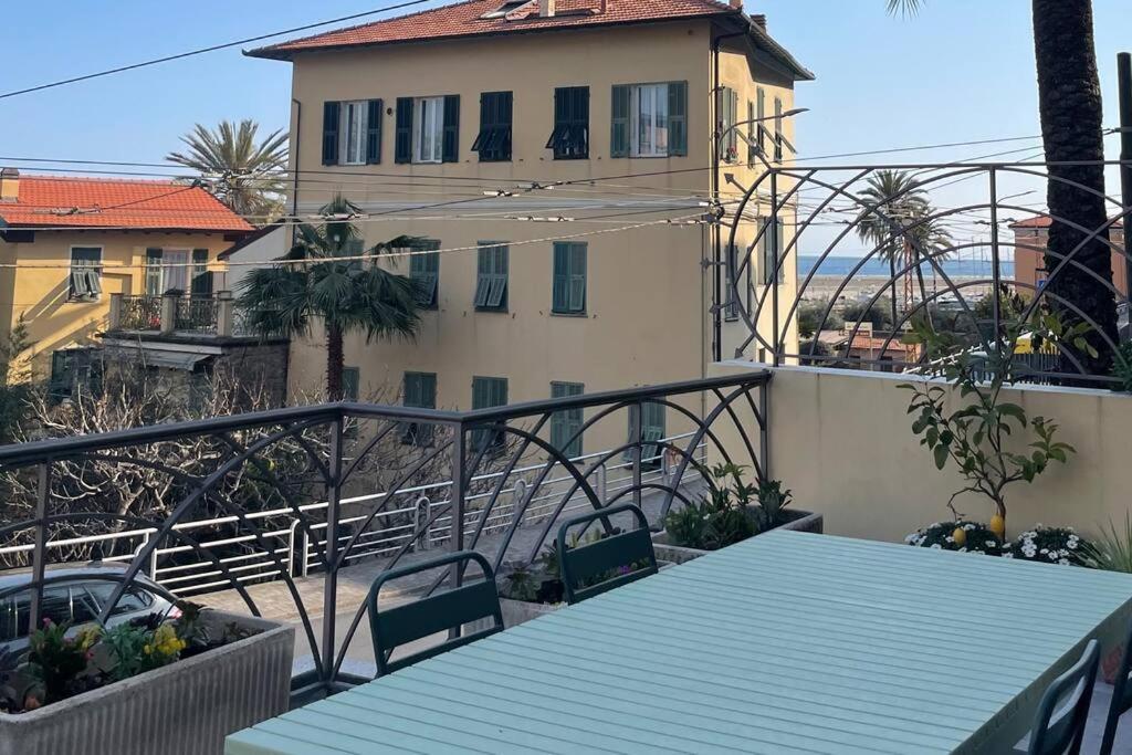 Casa Visconti, Bordighera, Vista Mare Екстериор снимка